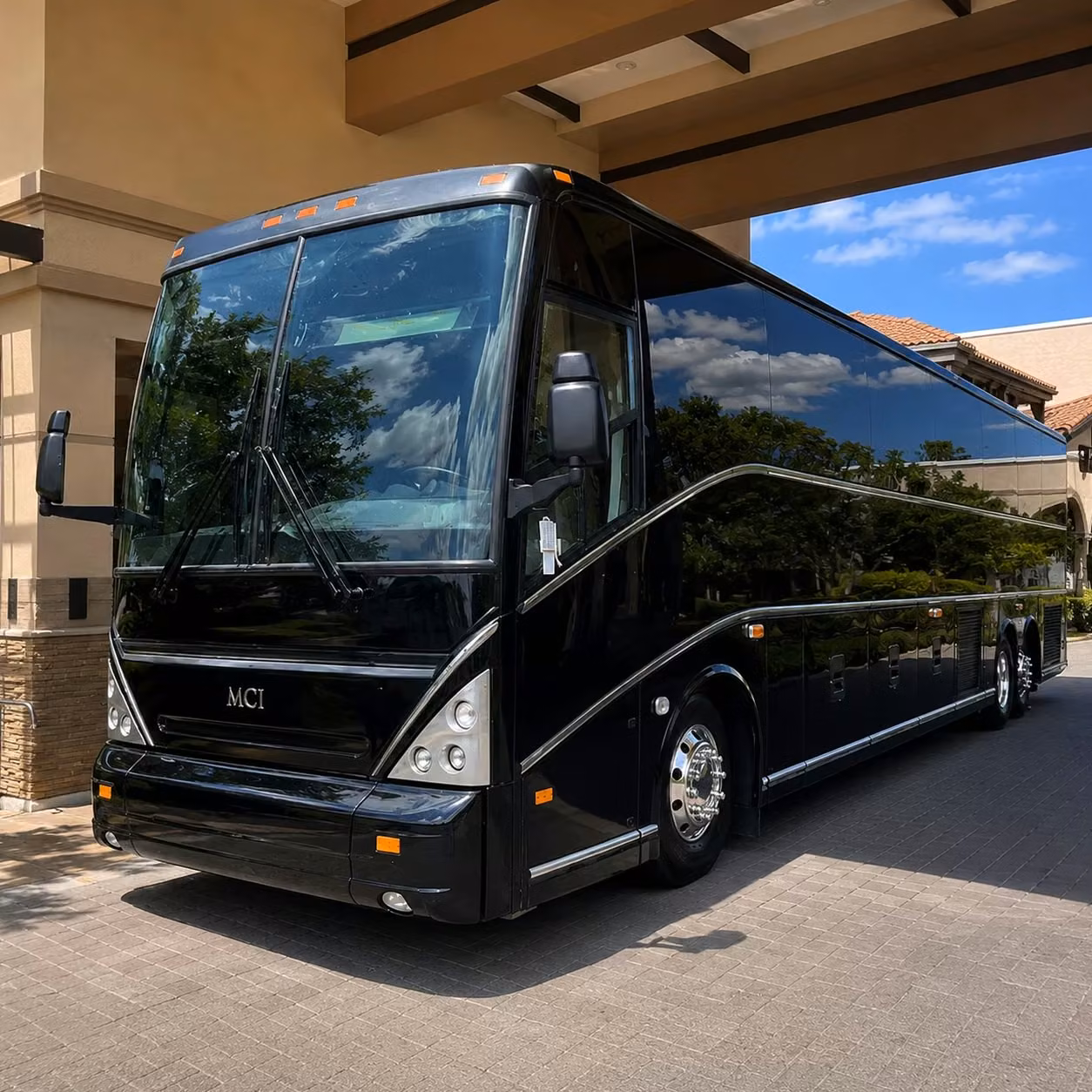 charter bus rentals for multi stop concert nights in manchester
