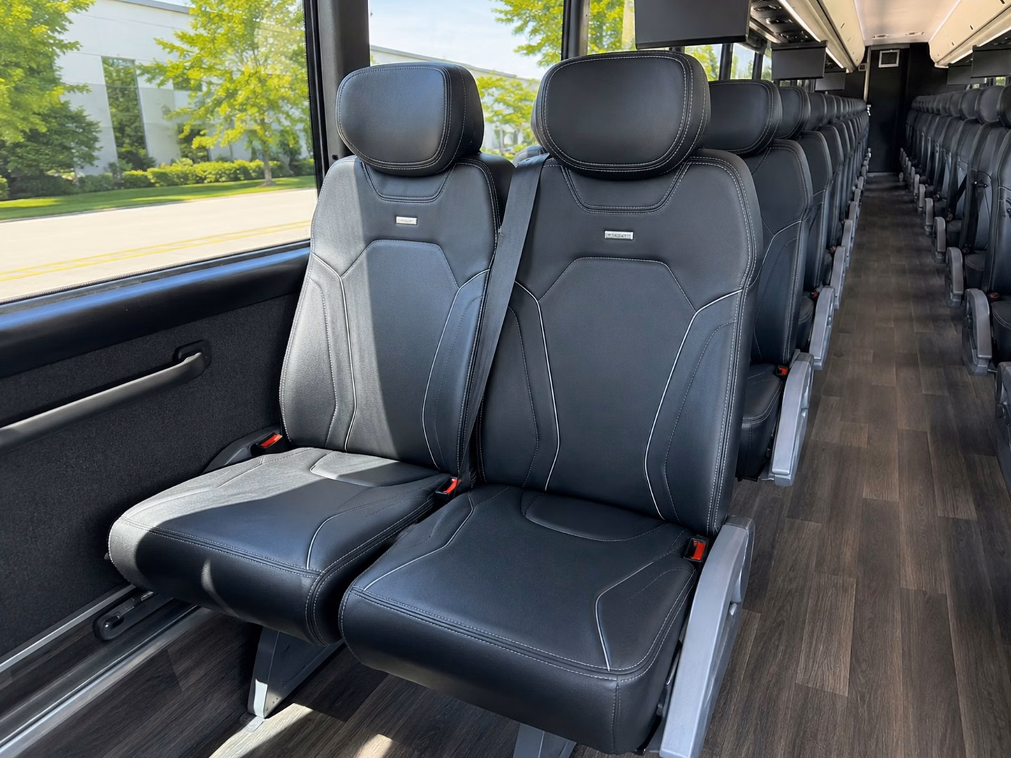 charter bus rentals to snhu arena for manchester monarchs games